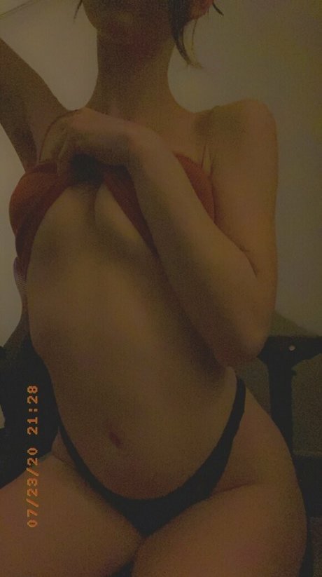 Naakte gelekte OnlyFans-foto van Daniiixtxo