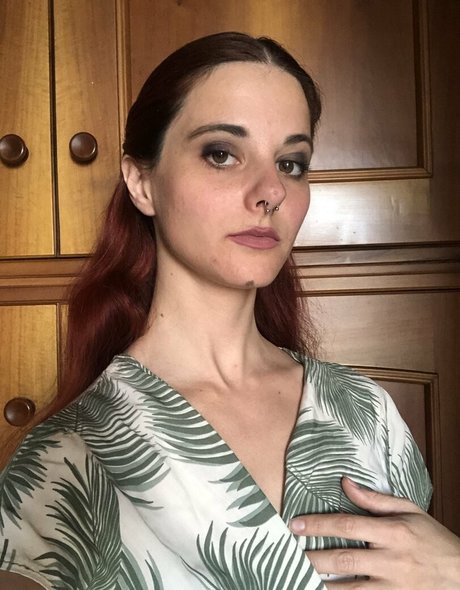 Naakte gelekte OnlyFans-foto van Martatenshiko