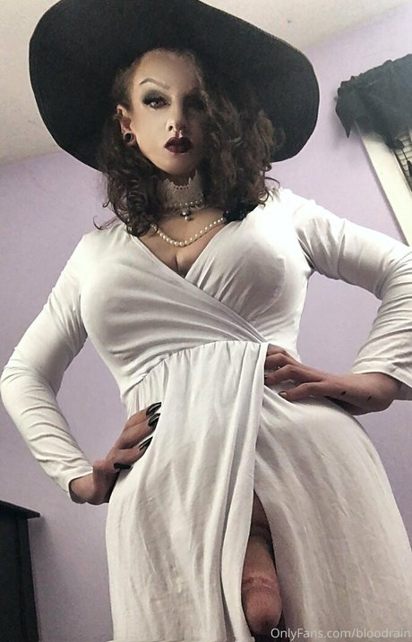 Naakte gelekte OnlyFans-foto van Bloodrain