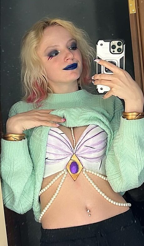 Naakte gelekte OnlyFans-foto van Romanowwa
