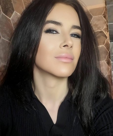Naakte gelekte OnlyFans-foto van Aliysha