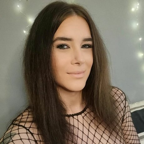 Naakte gelekte OnlyFans-foto van Aliysha