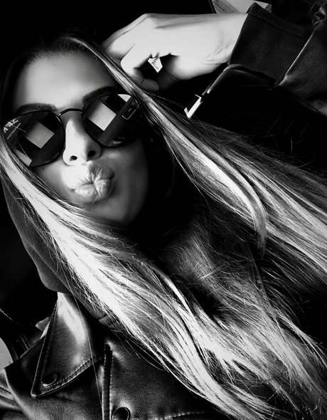 Loveyarina