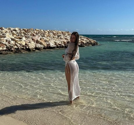Naakte gelekte OnlyFans-foto van Milena M
