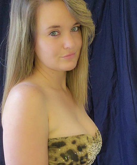 Naakte gelekte OnlyFans-foto van Jennifer Fox