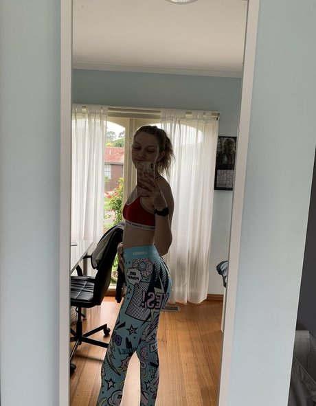 Naakte gelekte OnlyFans-foto van Sexandmartinis