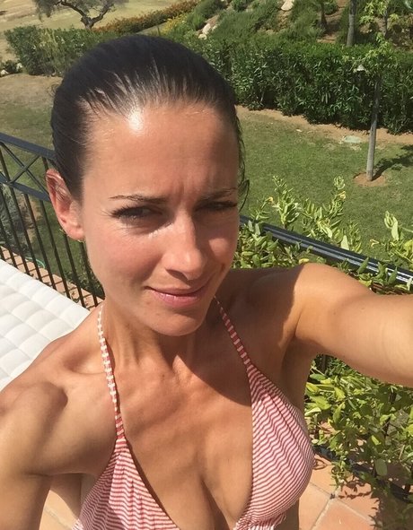Naakte gelekte OnlyFans-foto van Kirsty Gallacher