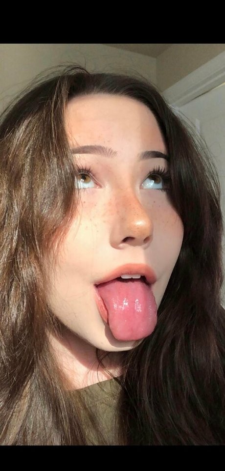 Naakte gelekte OnlyFans-foto van Aliciajade