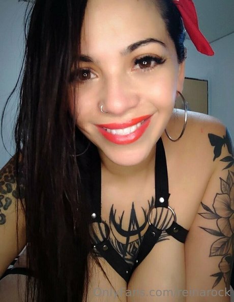 Naakte gelekte OnlyFans-foto van Reinarock