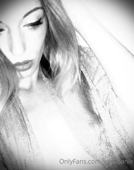 Naakte gelekte OnlyFans-foto van Itsxonia
