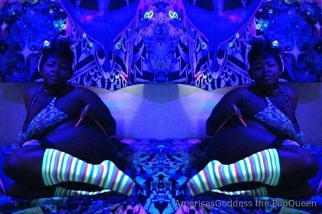 Naakte gelekte OnlyFans-foto van Americasgoddess