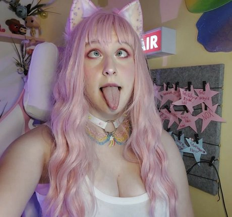 Naakte gelekte OnlyFans-foto van Lucyqueenofchaos