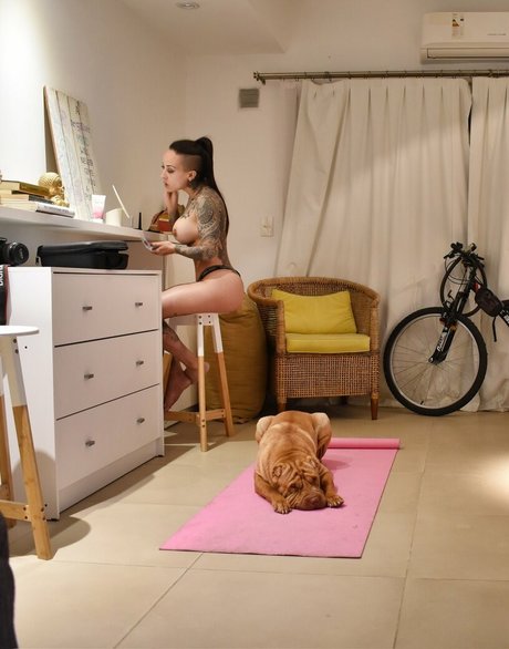 Naakte gelekte OnlyFans-foto van Lapecosafitness