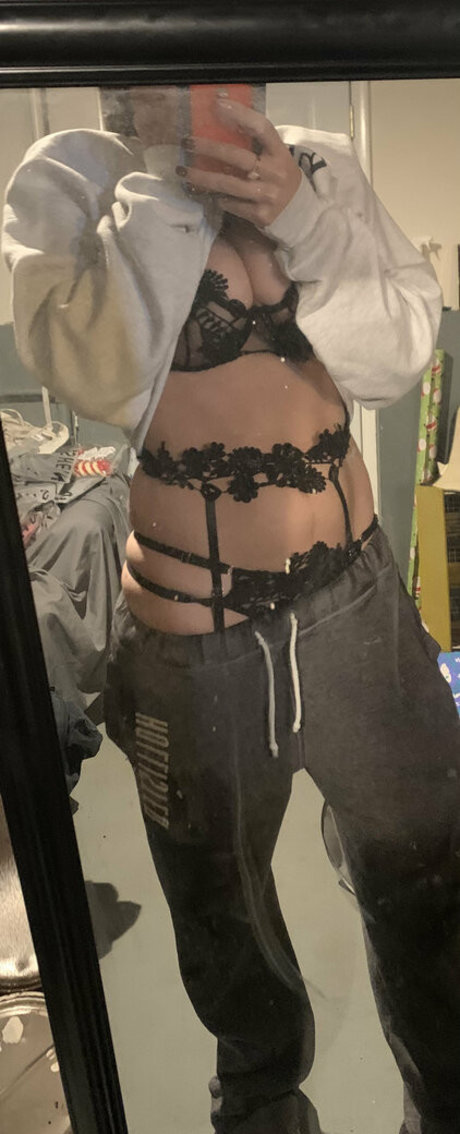 Naakte gelekte OnlyFans-foto van Msstealyagirl