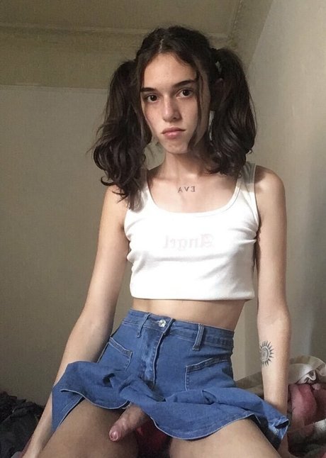 Naakte gelekte OnlyFans-foto van Littletgirl