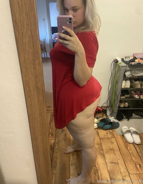 Naakte gelekte OnlyFans-foto van Bootyassgirl