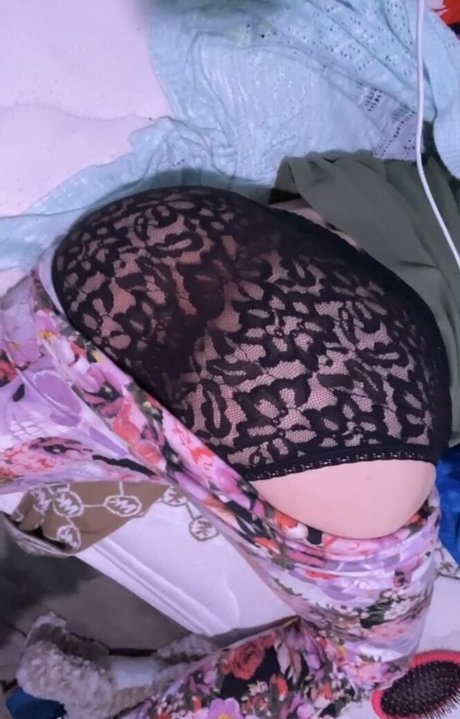 Naakte gelekte OnlyFans-foto van Femboynitori