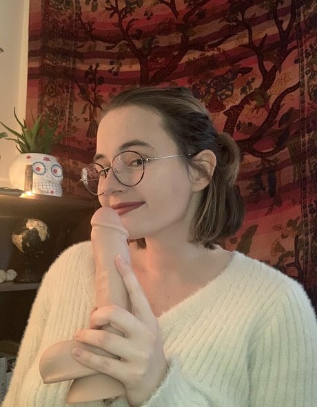 Naakte gelekte OnlyFans-foto van Suzannasmiles