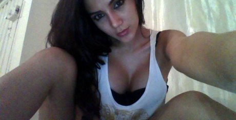 Naakte gelekte OnlyFans-foto van Abiesmith