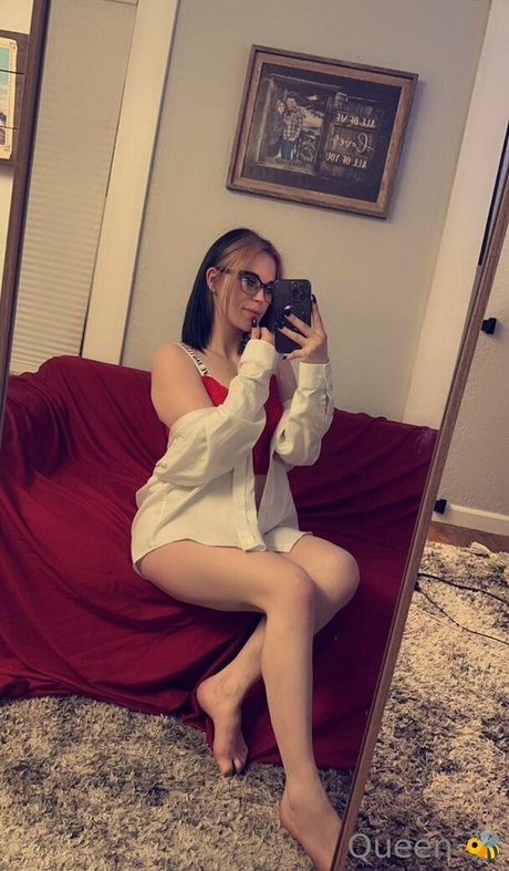 Naakte gelekte OnlyFans-foto van Queenbitch1998
