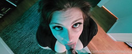 Naakte gelekte OnlyFans-foto van Megandaw