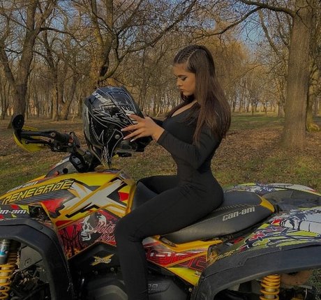 Naakte gelekte OnlyFans-foto van Pasenciuckarina