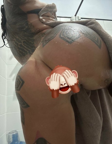 Naakte gelekte OnlyFans-foto van Nikakimi