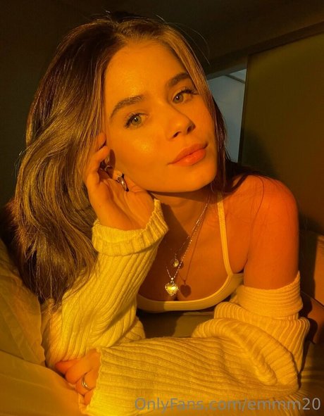Naakte gelekte OnlyFans-foto van Emmm20