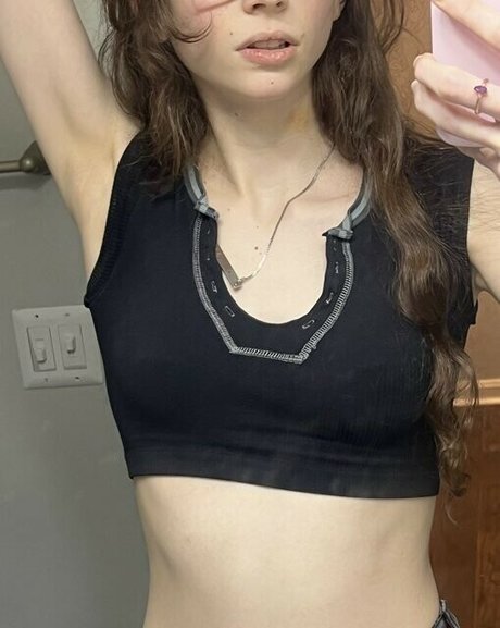 Naakte gelekte OnlyFans-foto van Lillith Xoxo