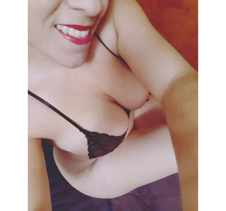 Naakte gelekte OnlyFans-foto van Melisant