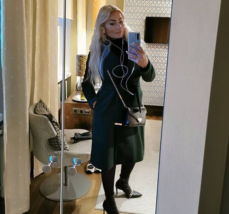 Naakte gelekte OnlyFans-foto van Marika Fingerroos