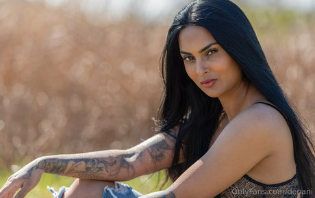 Naakte gelekte OnlyFans-foto van Depani