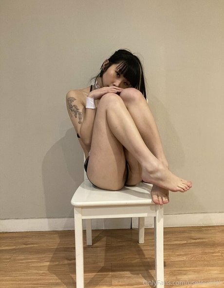 Naakte gelekte OnlyFans-foto van Uselesslilith