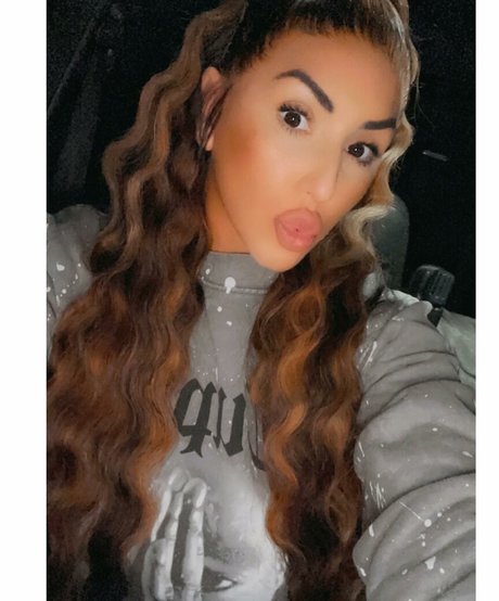 Naakte gelekte OnlyFans-foto van Aspen Winters