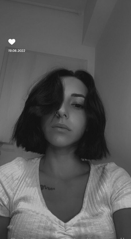 Naakte gelekte OnlyFans-foto van Pollysmalls