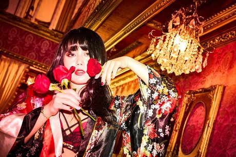 Naakte gelekte OnlyFans-foto van Womenjoshi