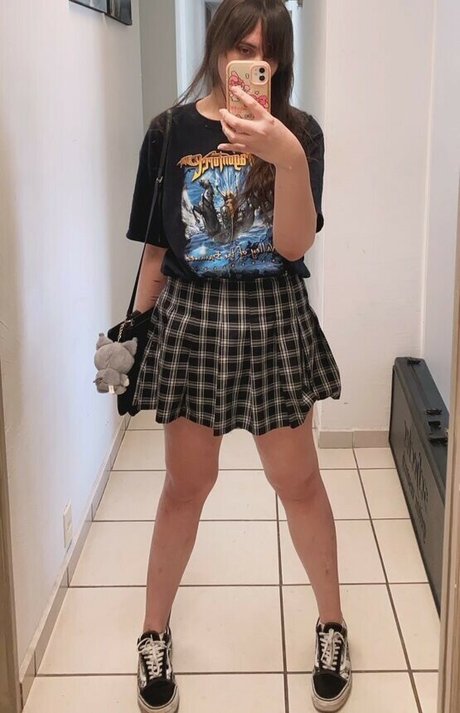 Naakte gelekte OnlyFans-foto van Bunnygirl Emma
