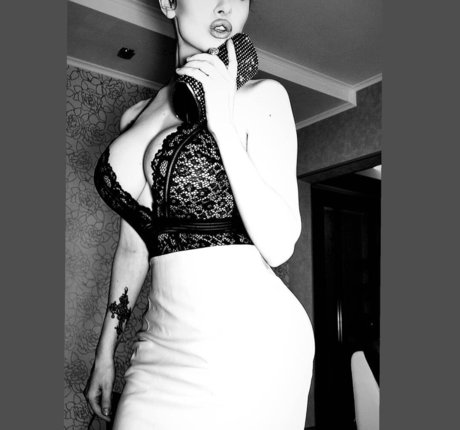 Naakte gelekte OnlyFans-foto van Taliyamilano