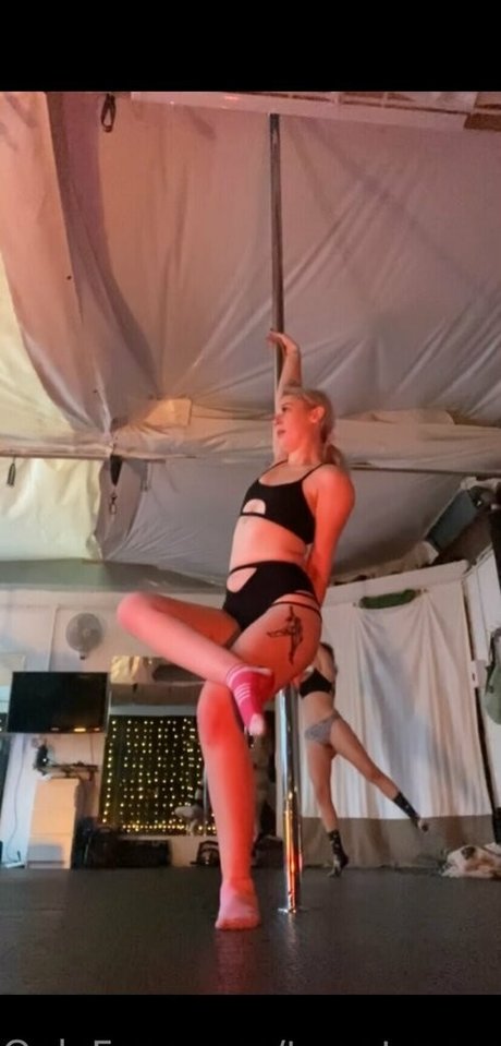 Naakte gelekte OnlyFans-foto van Twentypercentdisgusting