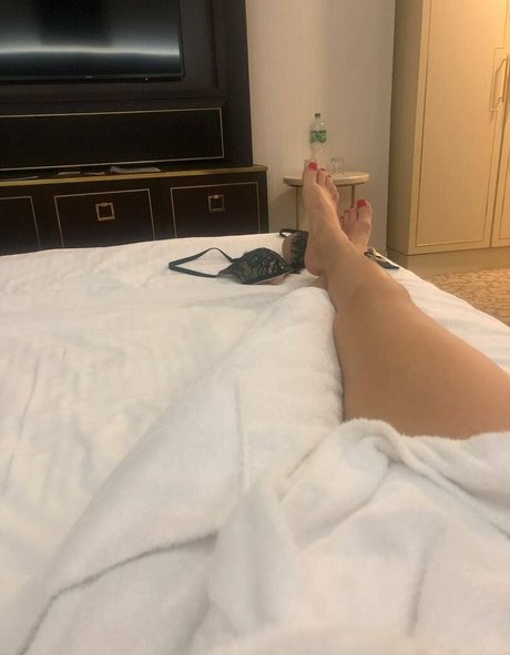 Naakte gelekte OnlyFans-foto van Berryrita