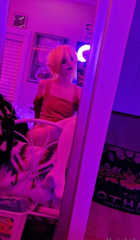 Naakte gelekte OnlyFans-foto van Thewaaa