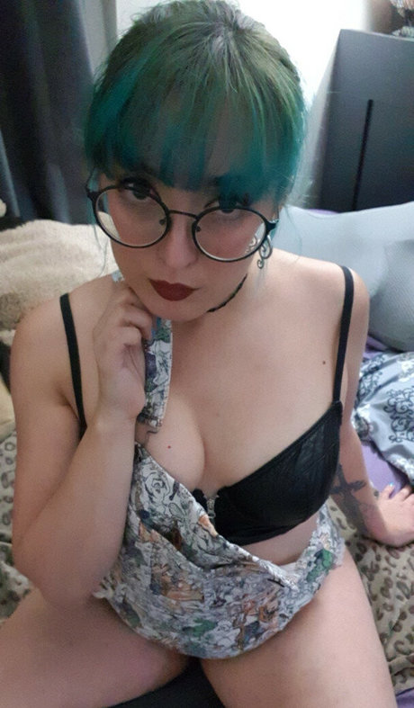 Naakte gelekte OnlyFans-foto van Nyamphyvip
