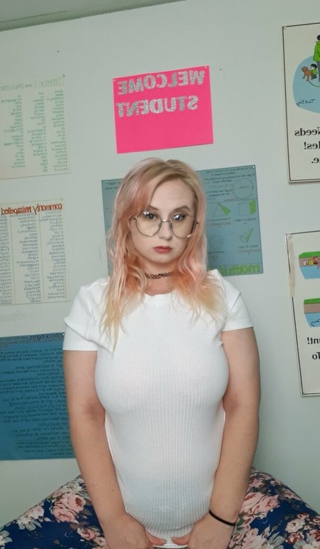 Naakte gelekte OnlyFans-foto van Freeknockers420
