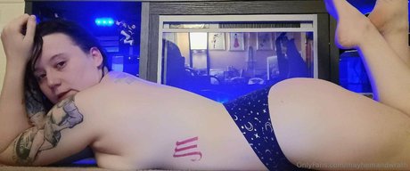 Naakte gelekte OnlyFans-foto van Mayhemandwrath
