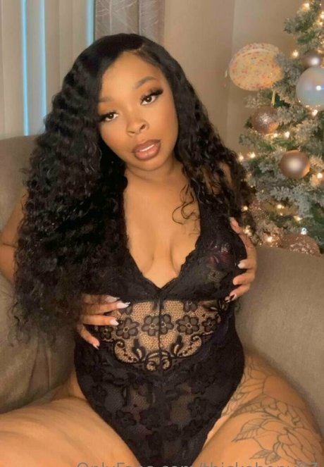 Naakte gelekte OnlyFans-foto van Thickebony97
