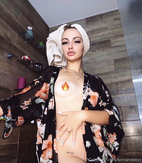 Naakte gelekte OnlyFans-foto van Bellacherry69