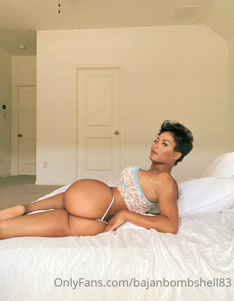Naakte gelekte OnlyFans-foto van Kristal Marshall
