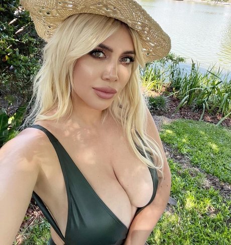 Naakte gelekte OnlyFans-foto van Wanda Nara