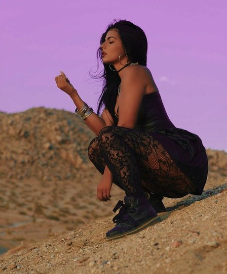 Naakte gelekte OnlyFans-foto van Myverse