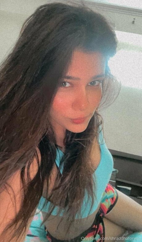 Naakte gelekte OnlyFans-foto van Shraddhaforyou